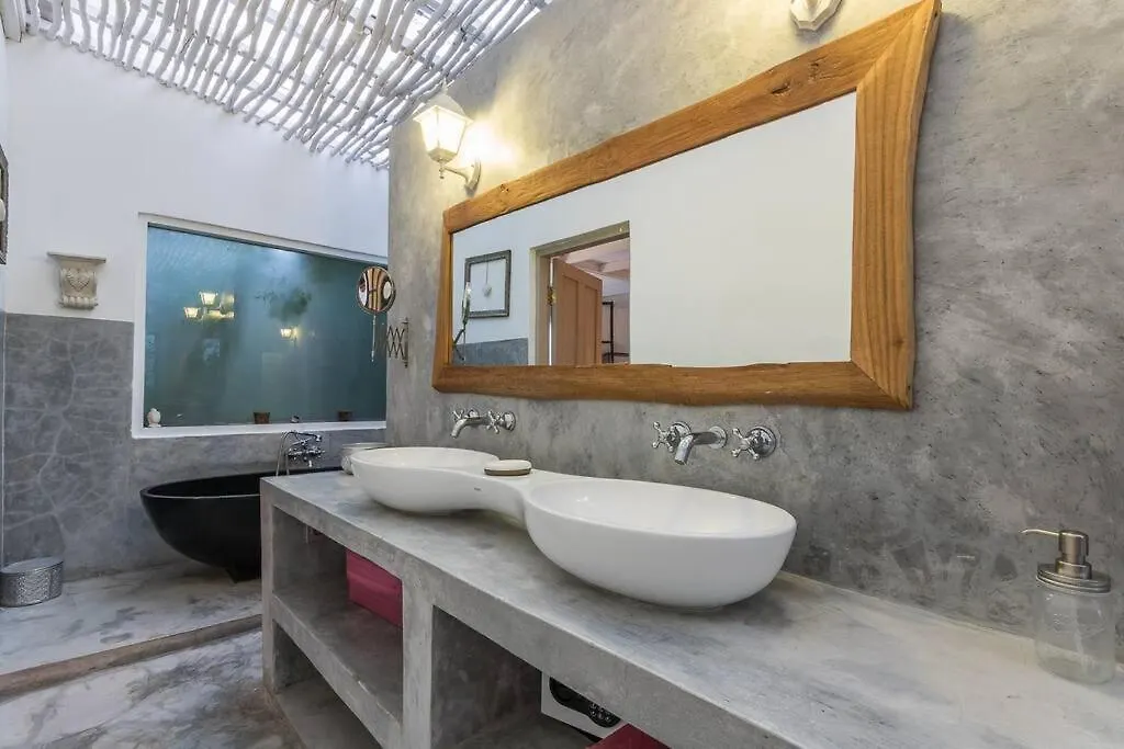 Le Loft Seminyak Boutique Villa
