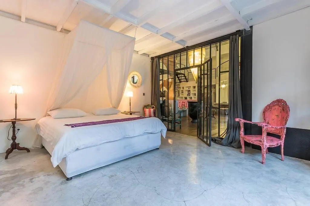 Le Loft Seminyak Boutique Villa
