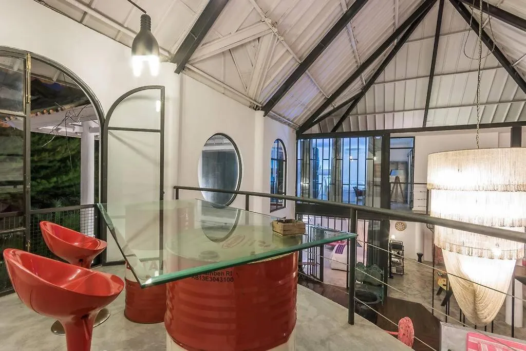 Le Loft Seminyak Boutique Villa