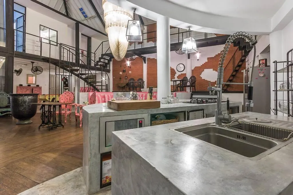 Le Loft Seminyak Boutique Villa